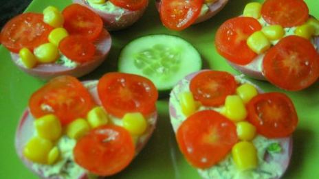 гламурные фаршированные яйца