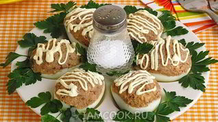 Яйца, фаршированные куриной печенью