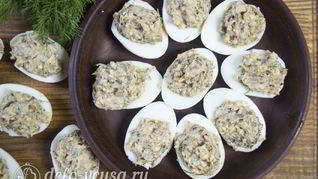 Яйца фаршированные луком