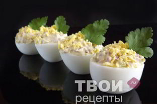 Яйца, фаршированные ветчиной