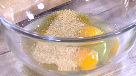 французские гренки с апельсином и ягодами