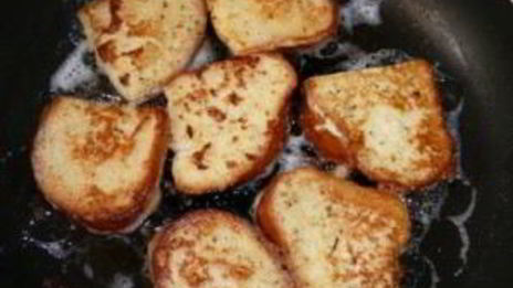 гренки с молоком и яйцами