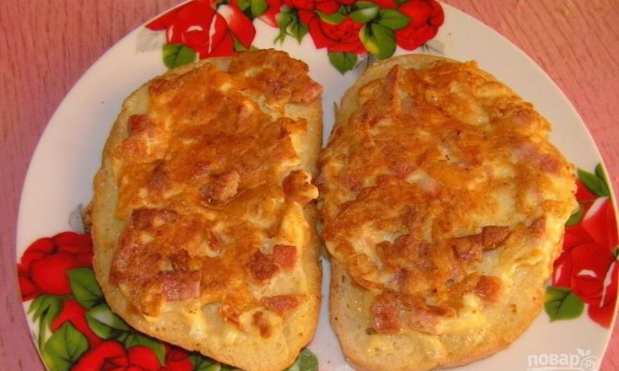 Рецепт гренки с сыром, яйцом и колбасой