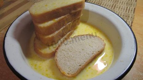 сладкие гренки с яйцом и молоком
