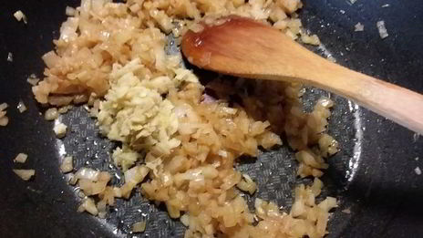 байнган бхарта — баклажанная икра по-индийски