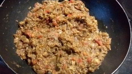 байнган бхарта — баклажанная икра по-индийски