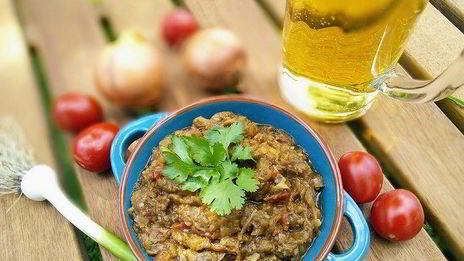 байнган бхарта — баклажанная икра по-индийски