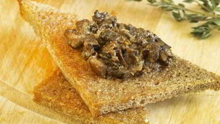 Грибная икра на тостах