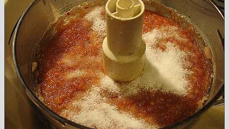 икра баклажанная с оливковым маслом