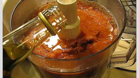 икра баклажанная с оливковым маслом