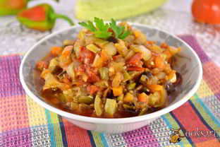 Икра из кабачков и баклажанов в мультиварке