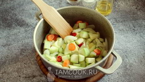 кабачковая икра с чесноком