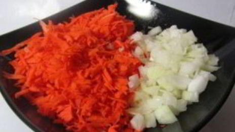 кабачковая икра с морковью и томатной пастой