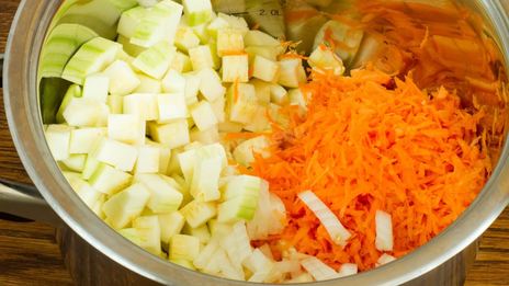 кабачковая икра с томатной пастой на зиму