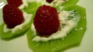 Фруктовые канапе