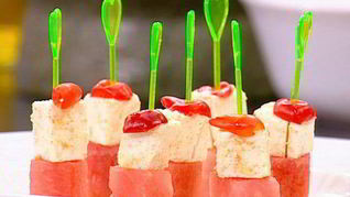 Канапе Арбуз на шпажке