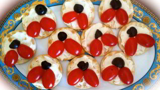 Канапе Божьи коровки