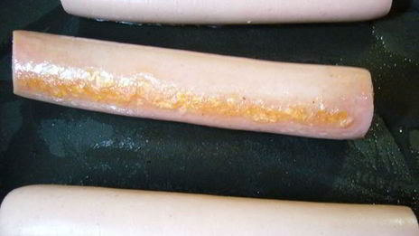 канапе из блинчиков с сосисками и помидорками черри