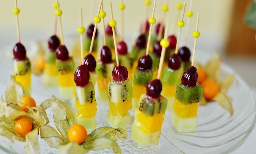 Рецепт канапе из фруктов