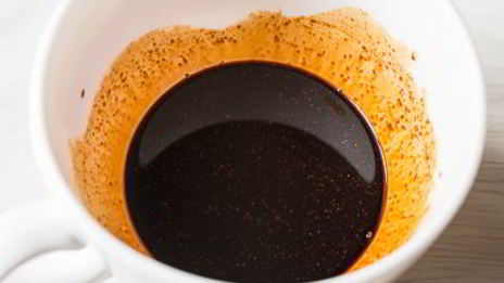 канапе из острой утки с моцареллой и виноградом