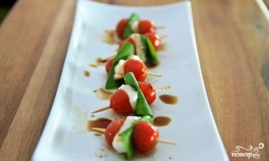 Рецепт канапе на шпажках
