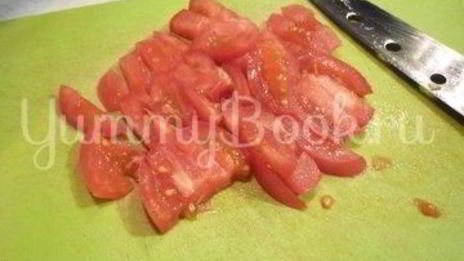 канапе-рулетики из баклажанов с сыром и помидорами