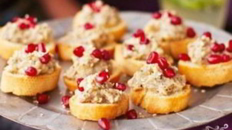 канапе с паштетом