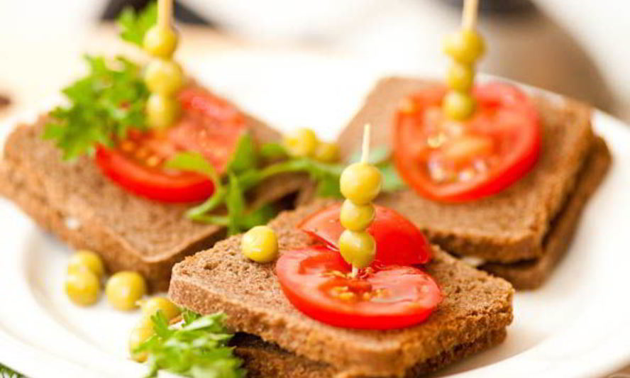 Рецепт канапе с салом