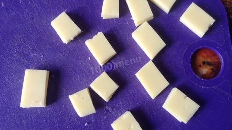 канапе с виноградом, киви, апельсином и сыром