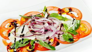 Карпаччо Капрезе с моцареллой Unagrande