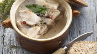 Холодец из курицы в мультиварке