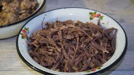 холодец из свиных ножек и говядины