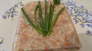 Холодец из свиных ножек и рульки