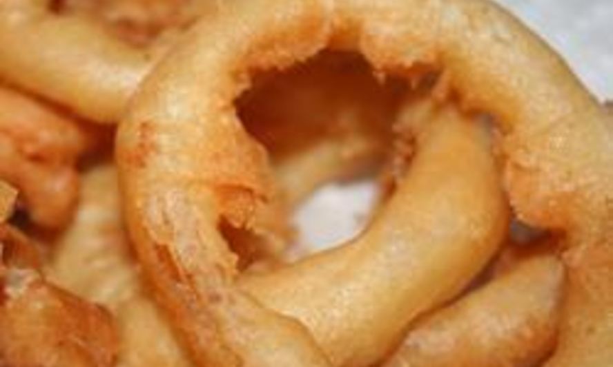 Рецепт луковые кольца в пивном кляре