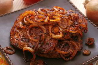 Луковые кольца в соусе для мяса на гриле