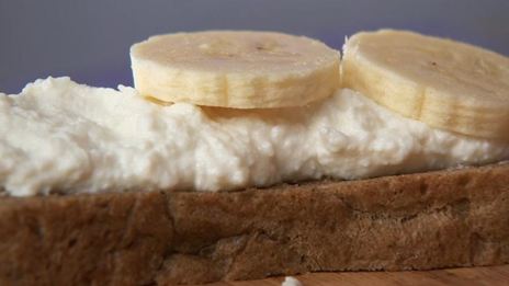 фриттата с беконом и луком-пореем