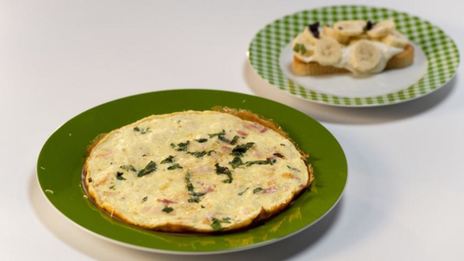 фриттата с беконом и луком-пореем