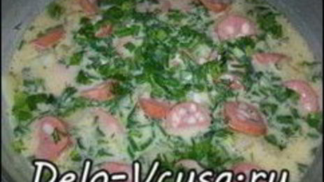 омлет с картошкой, сосисками, зеленью и плавлеными сырками в духовке