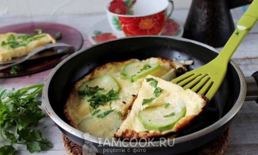 Рецепт омлет с обжаренными кабачками
