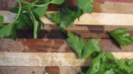 омлет с петрушкой и зеленым луком