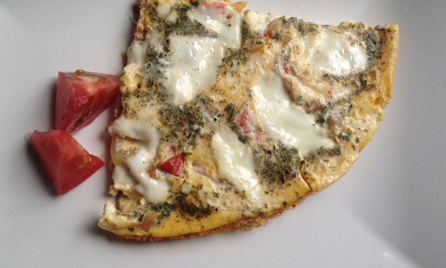 Рецепт омлет с помидорами, сладким перцем и сыром моцарелла