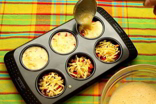 Омлет в форме для кексов