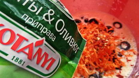 омлеты с гречкой и маслинами