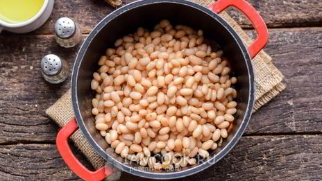 паштет из фасоли с сушеными грибами