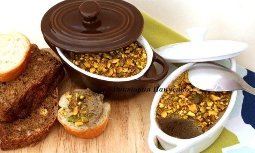 Рецепт паштет из куриной печени с авокадо и фисташками