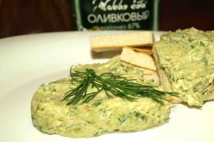 Паштет из лука-порея, яиц и орехов кешью