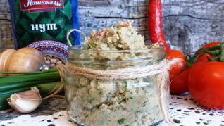 Паштет из нута с вешенками и грецкими орехами