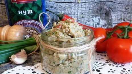 паштет из нута с вешенками и грецкими орехами
