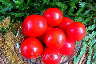 Помидоры соленые в банках