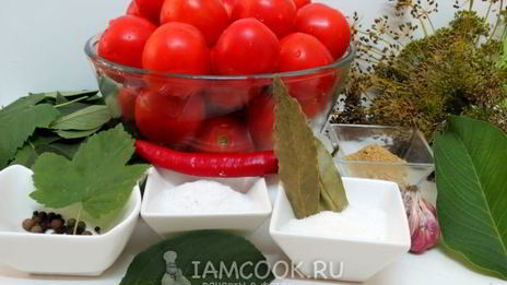 помидоры соленые в банках